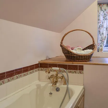 Дом отдыха Tudor House *